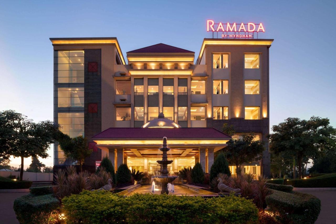 Ramada By Wyndham Varanasi Katesar Chandauli Dış mekan fotoğraf