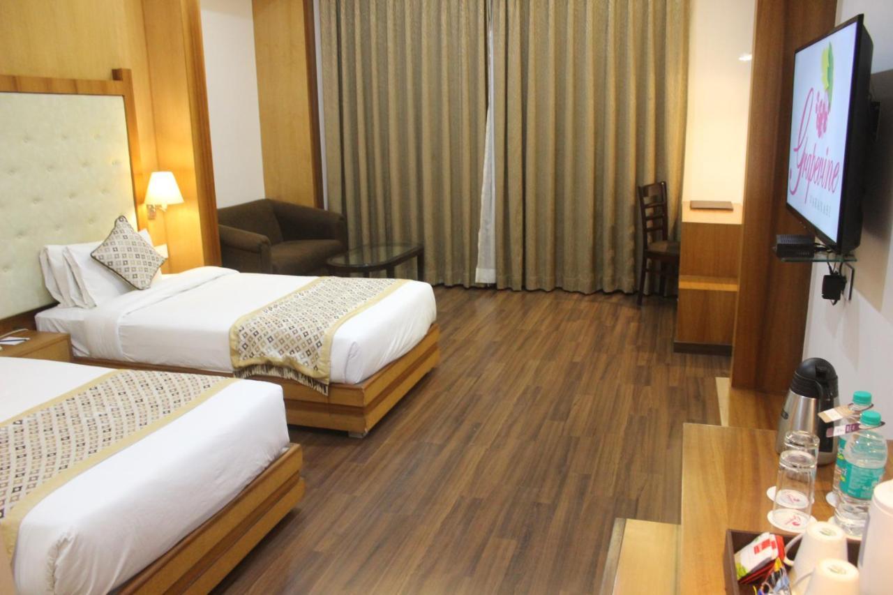 Ramada By Wyndham Varanasi Katesar Chandauli Dış mekan fotoğraf
