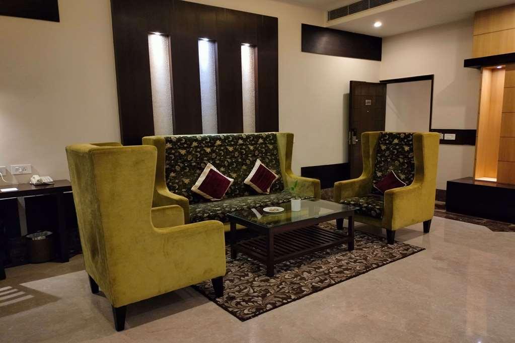 Ramada By Wyndham Varanasi Katesar Chandauli Oda fotoğraf